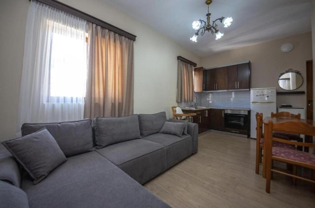 Rooms By Klajdi Sarande Exterior photo